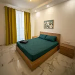 Luxe Living - 3-bedroom Sannat