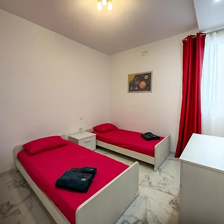 Luxe Living - 3-bedroom Apartament Sannat