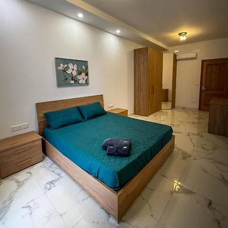 Luxe Living - 3-bedroom *