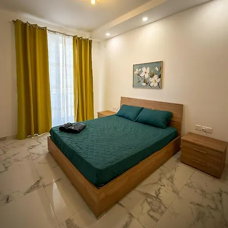 Luxe Living - 3-bedroom Sannat