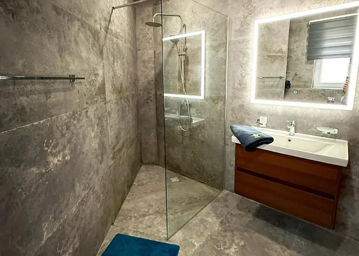 Lejlighed Luxe Living - 3-bedroom *